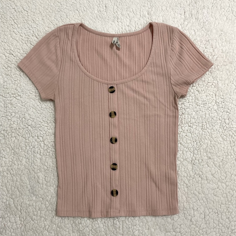 Pink short sleeve fitted blouse